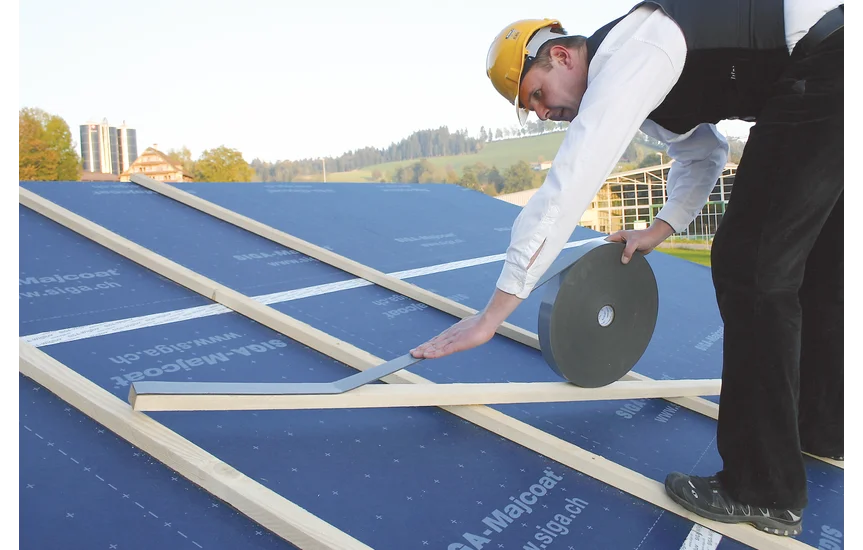 Nail sealing tape - High-performance adhesive tapes